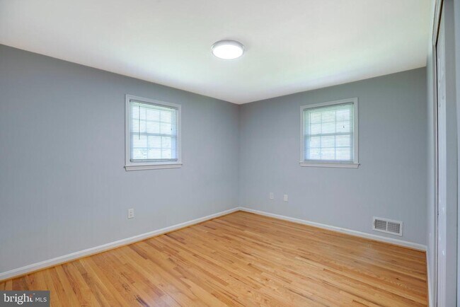 Building Photo - 1208 Forestwood Dr