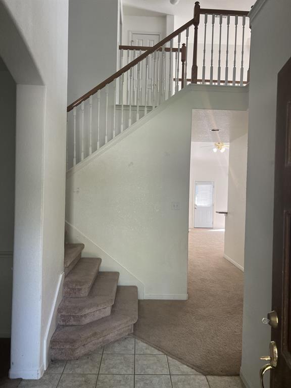 Building Photo - 13433 Hidden Valley Dr