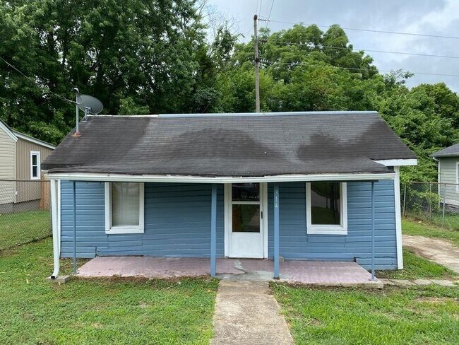 Primary Photo - 314 E 18th St