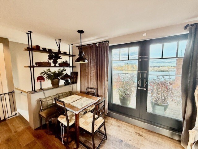 Building Photo - 480 Commercial St