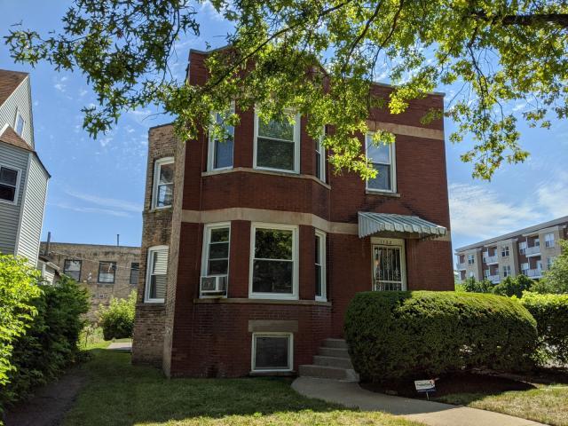 Primary Photo - 3 bedroom in Evanston IL 60201