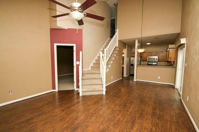 Building Photo - Townhome in sought after Coventry.