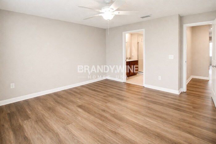 Building Photo - 5708 Marbella Dr