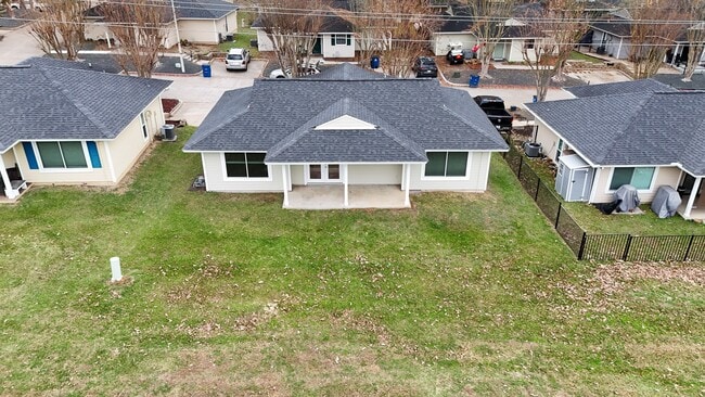 Building Photo - 3435 Balboa Cir