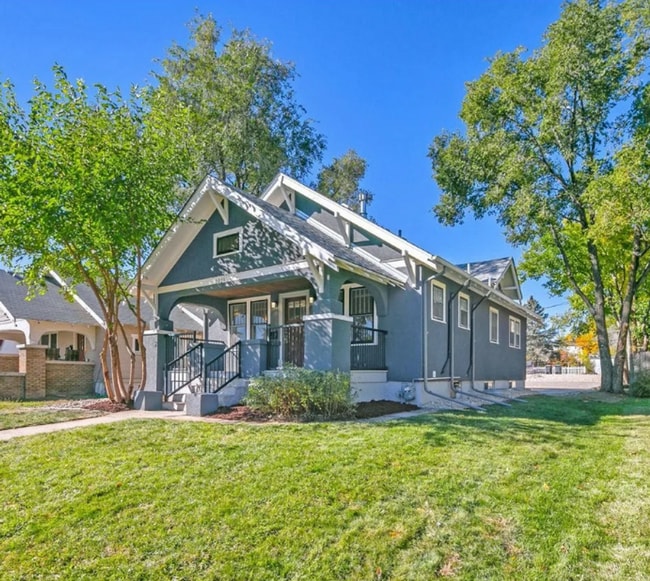 Primary Photo - 2029 8th Ave