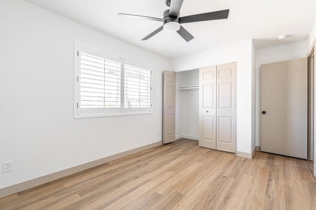 Building Photo - 5739 W Monte Vista Rd