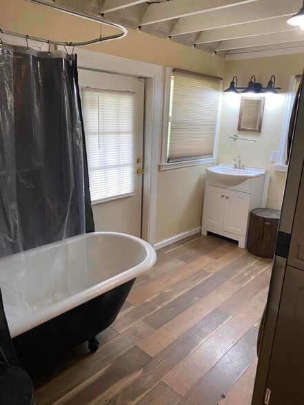 Building Photo - 12741 Craig Rd