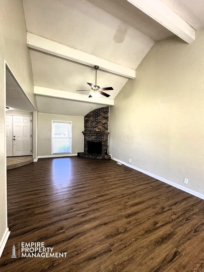 Building Photo - Available For Immediate Move-In!