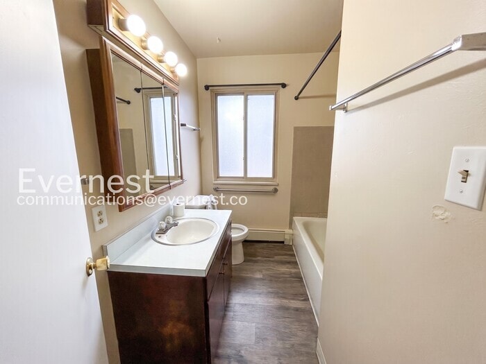 Building Photo - 4311 N Chestnut St