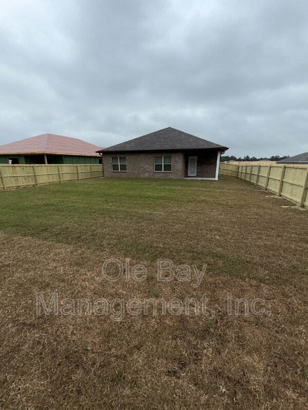 Building Photo - 31697 Lyon Rd