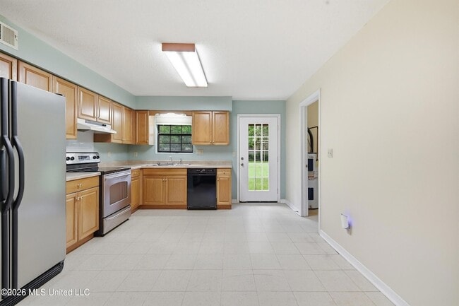 Building Photo - 815 Amar St