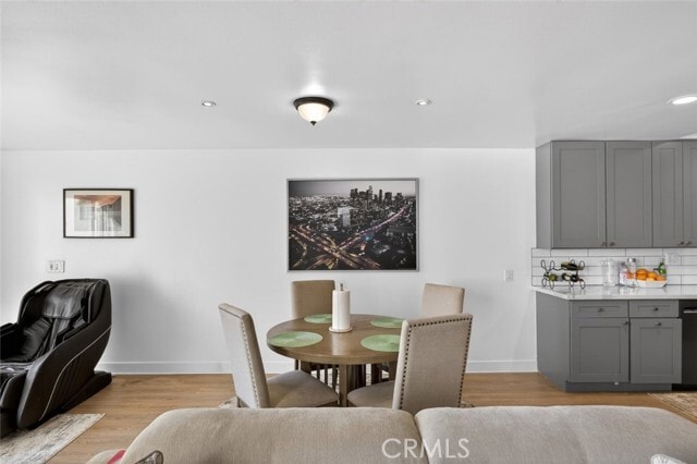 Building Photo - 7250 Franklin Ave