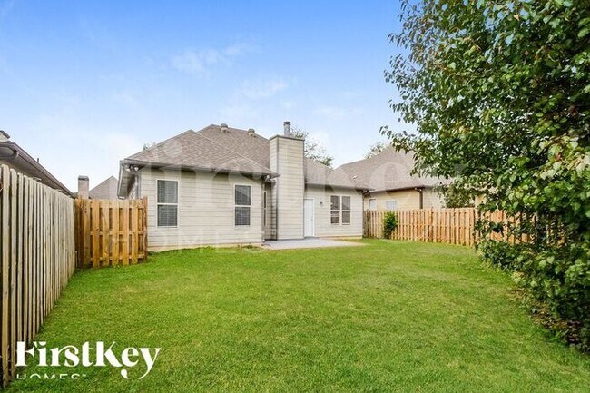 Building Photo - 2216 Spaulding Pl