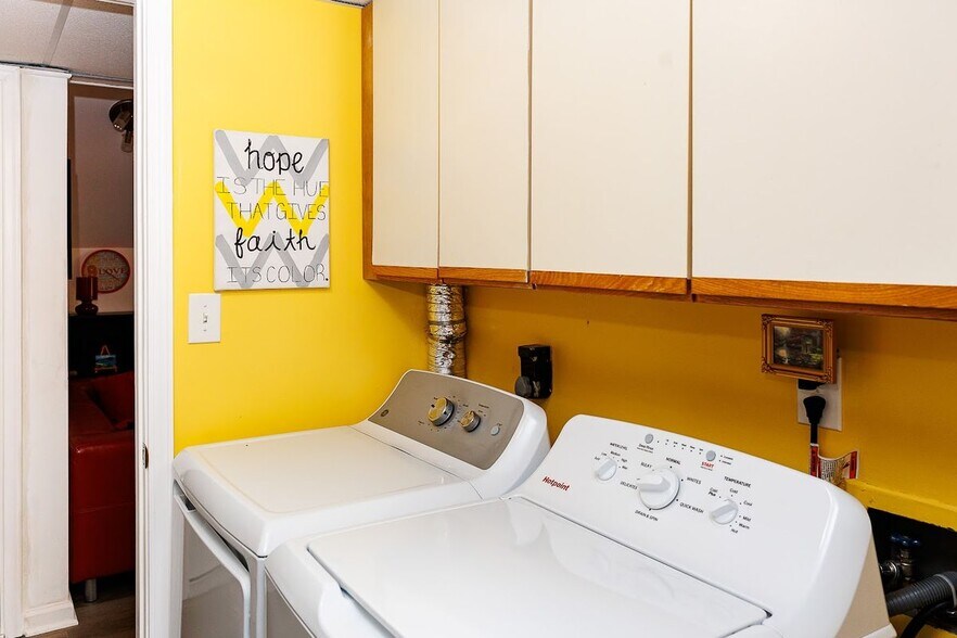 Building Photo - 7286 EARLYS Rd