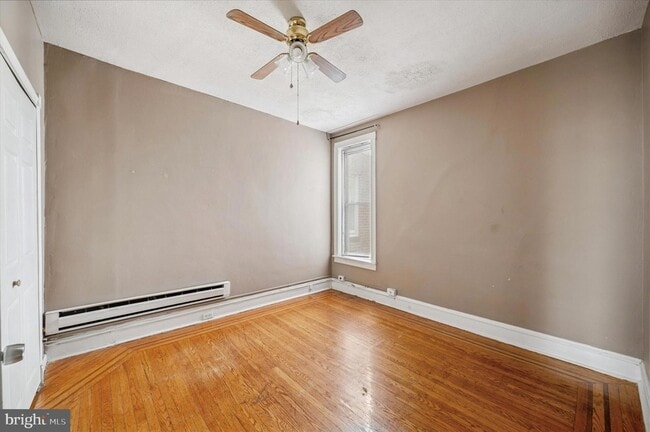 Building Photo - 859 N 21st St