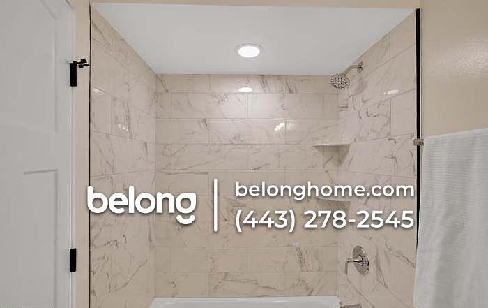 Building Photo - 1032 W Franklin St