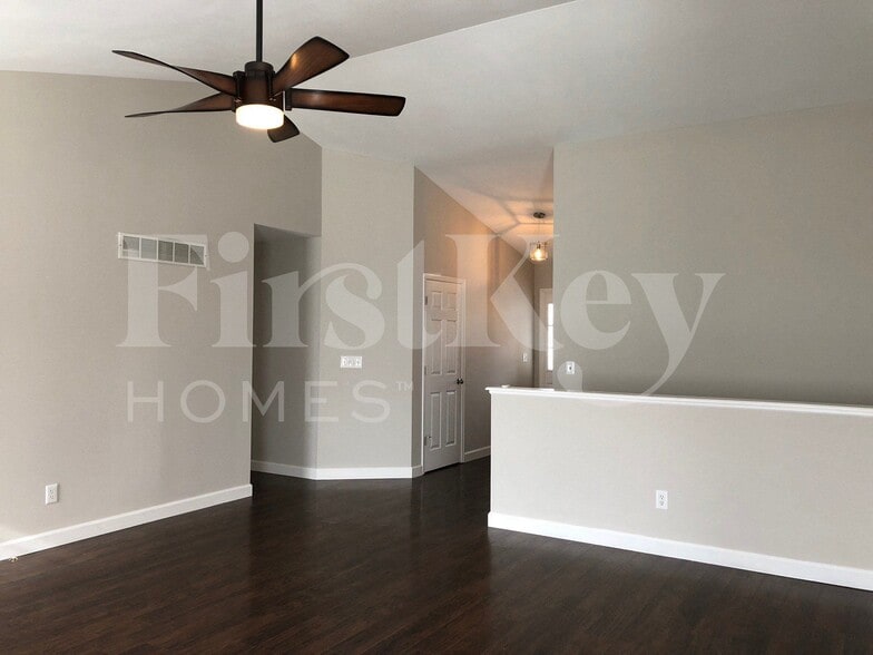 Building Photo - 1503 Jordan Lee Ct