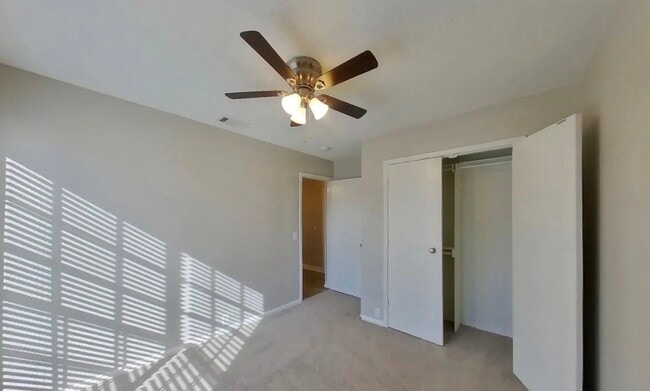 Building Photo - Modern 3-Bedroom Sanctuary in a Sought-After Location