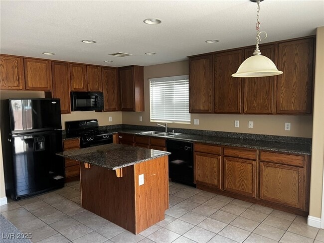 Building Photo - 10230 Headrick Dr