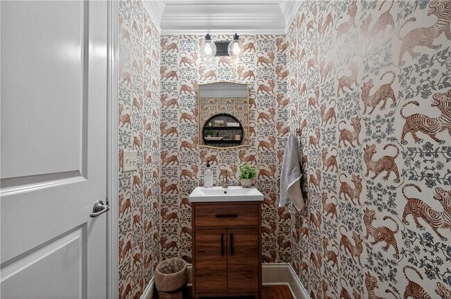 Building Photo - 428 Bill Kennedy Wy SE