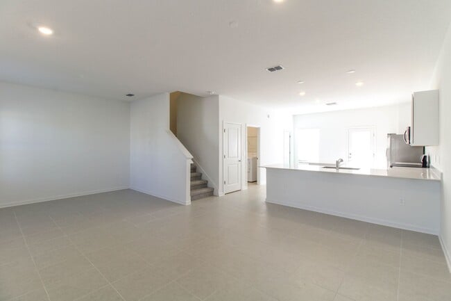 Building Photo - 2278 White Buffalo St