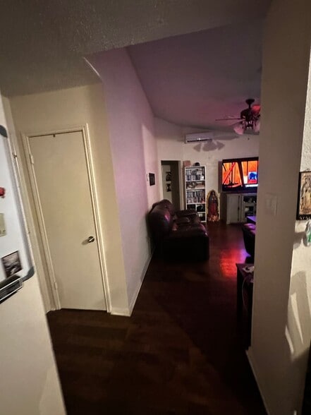 Building Photo - 4703 Stone Ridge Dr