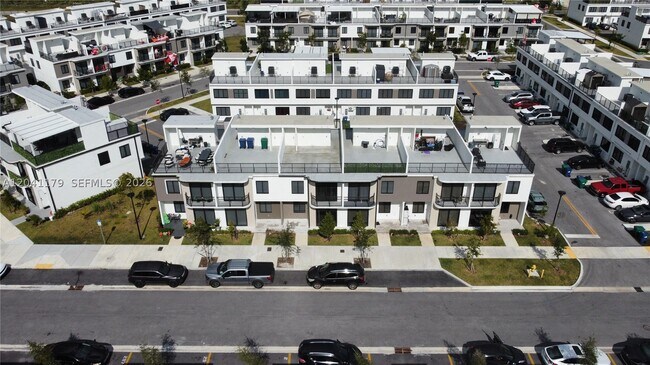 Building Photo - 14569 SW 261 St Ter