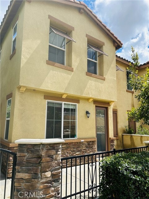 Building Photo - 8054 Cresta Bella Rd