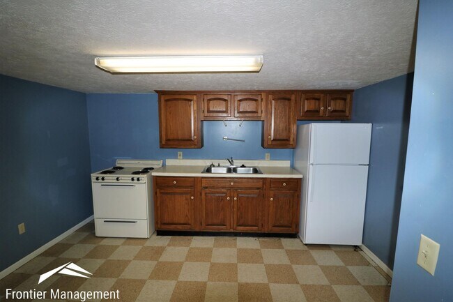 Building Photo - 1010 Ratone St