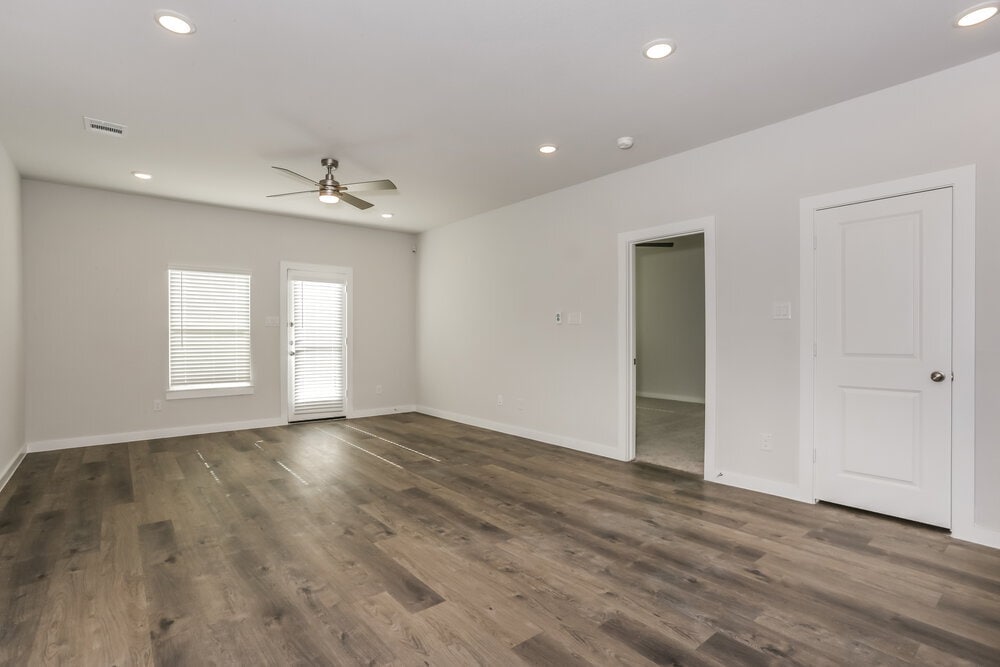 Building Photo - 336 Sun Harvest Dr