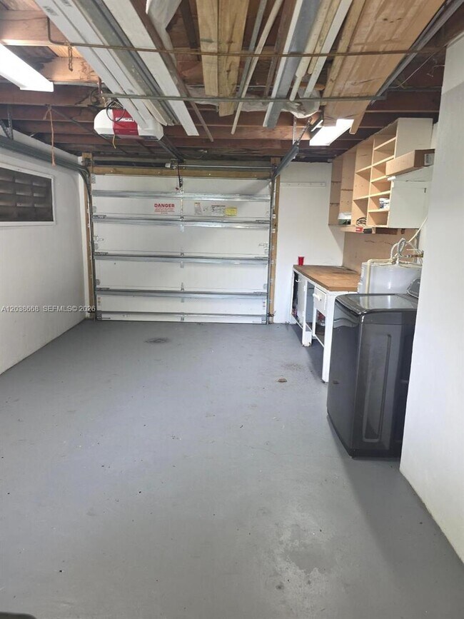Building Photo - 2532 Garfield St