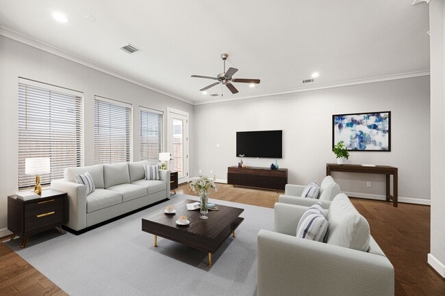 Building Photo - 2307 Langston St