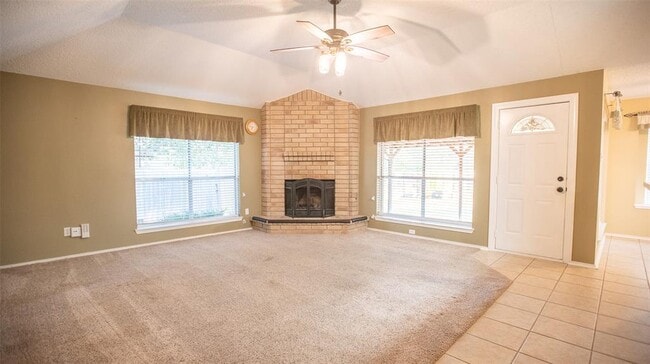 Building Photo - 401 Parkview Dr