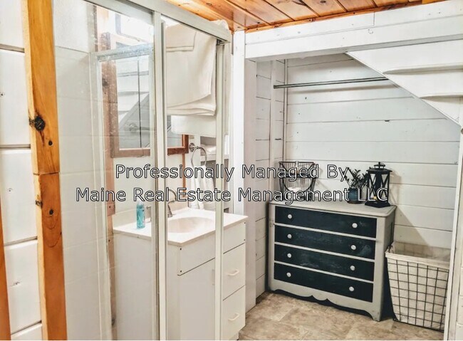 Building Photo - 107 Pine Trail