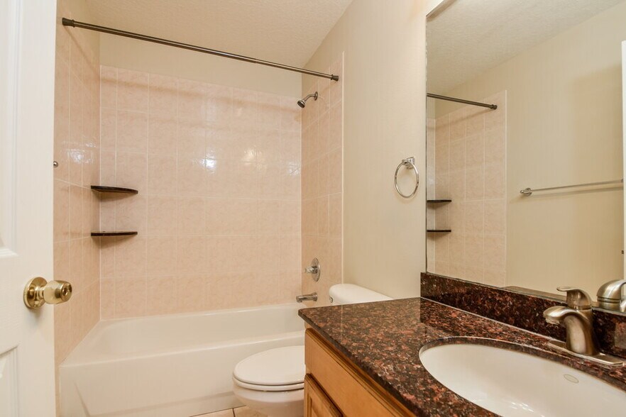 Building Photo - 23214 Sierra Rd