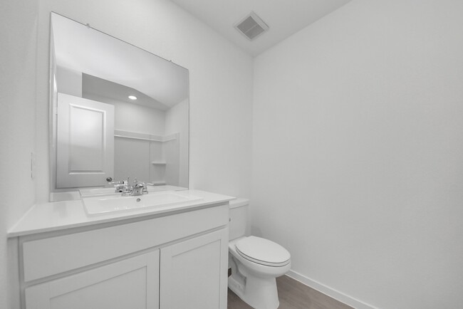 Building Photo - 10410 Birds Nest Dr