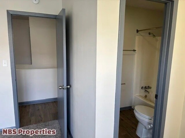 Building Photo - 9149 Cedarpark Ln