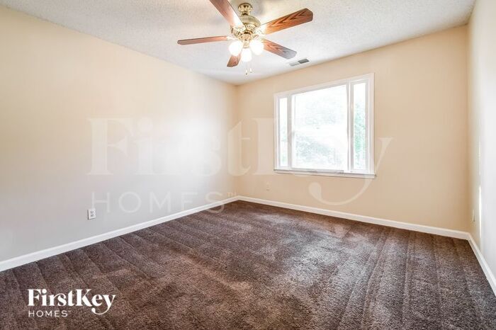 Building Photo - 3925 Hamilton View Way NE