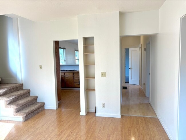 Building Photo - Charming Home in the Conveniently Located Southgate Neighborhood, Character-Rich Trims and Fully ...