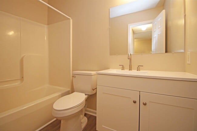 Building Photo - 1041 Oriole Ln