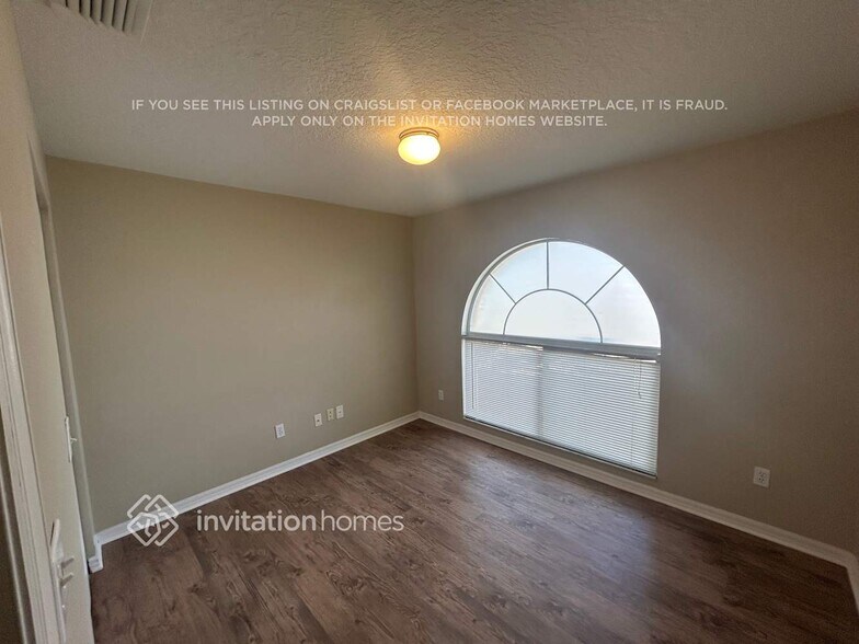 Building Photo - 1654 Wakefield Dr