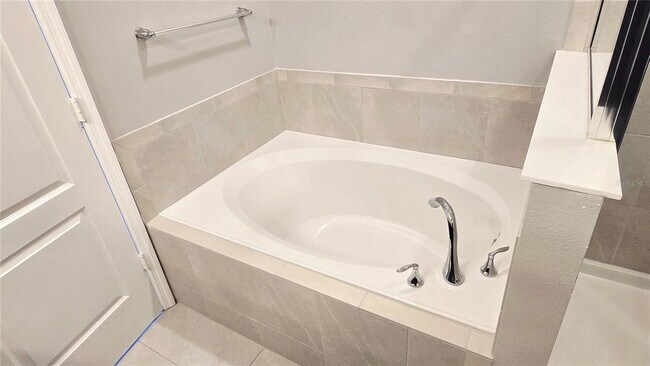 Building Photo - 11992 Sands Cv