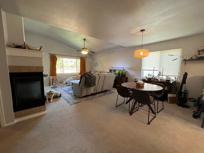 Building Photo - Fantastic Home in North Fort Collins