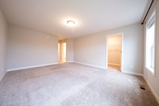 Building Photo - 14160 Addison Trl