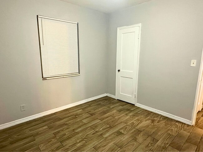 Building Photo - 432 NW 15th Ave