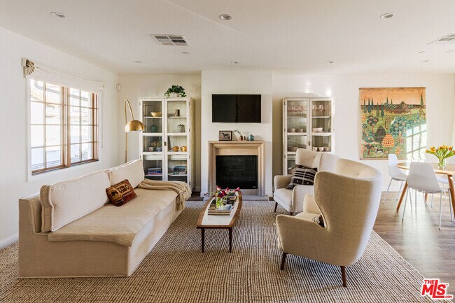 Building Photo - 388 S Los Robles Ave