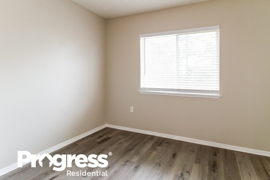 Building Photo - 1204 Ivy Meadow Dr