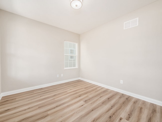 Building Photo - 6972 Turnstone Lp