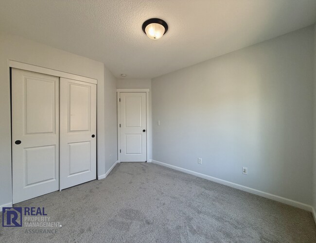 Building Photo - Charming 3BR/2.5BA Beaverton Home in Prime Location