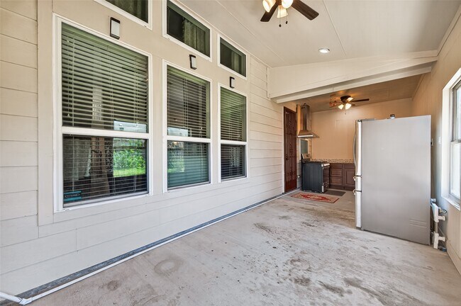 Building Photo - 3002 Overbrook Meadow Ln